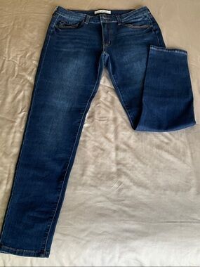 KanCan Women’s Slim Straight Dark Blue Denim Jeans